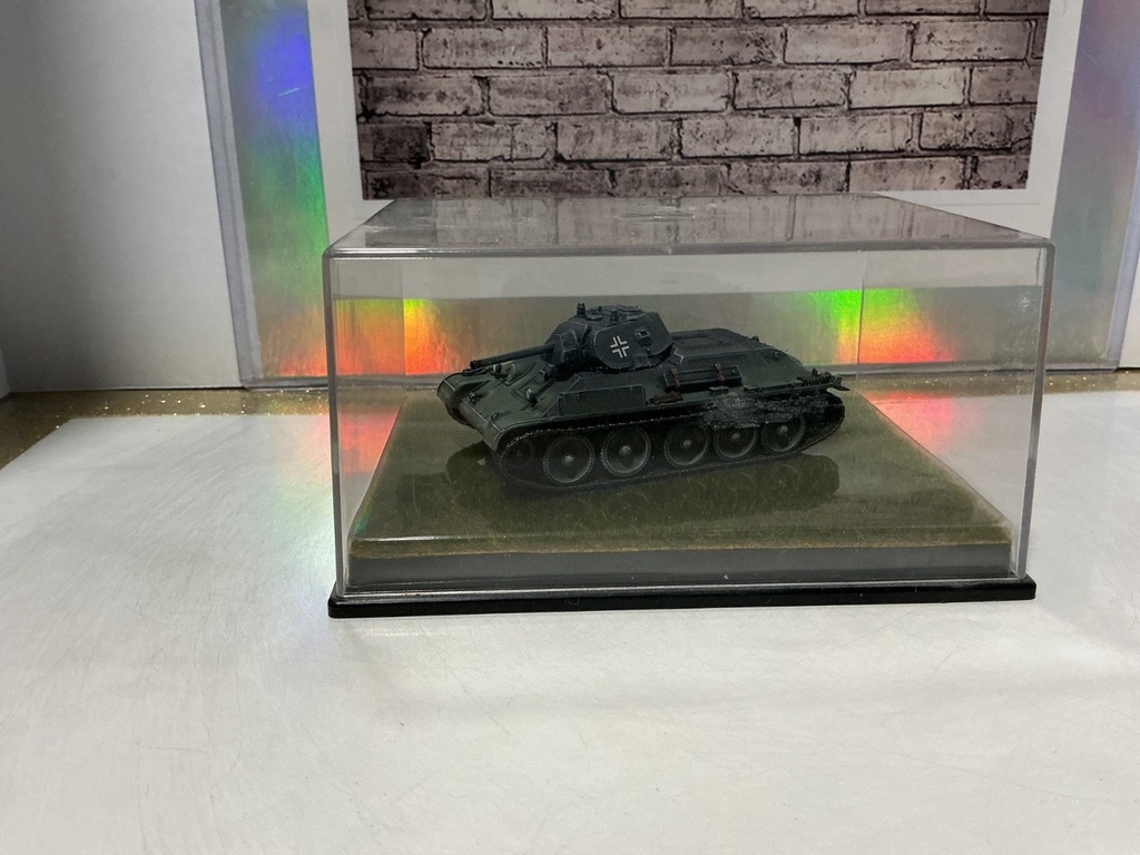 DRAGON MODELS 1:72 MILITARY TANK/VEHICLE: T-34/76 Mod. 1941 (GERMAN CAPTURED)