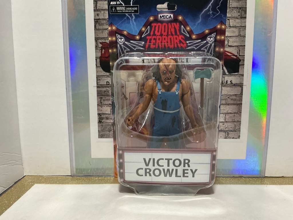 NECA - TOONY TERRORS - VICTOR CROWLEY [HATCHET]