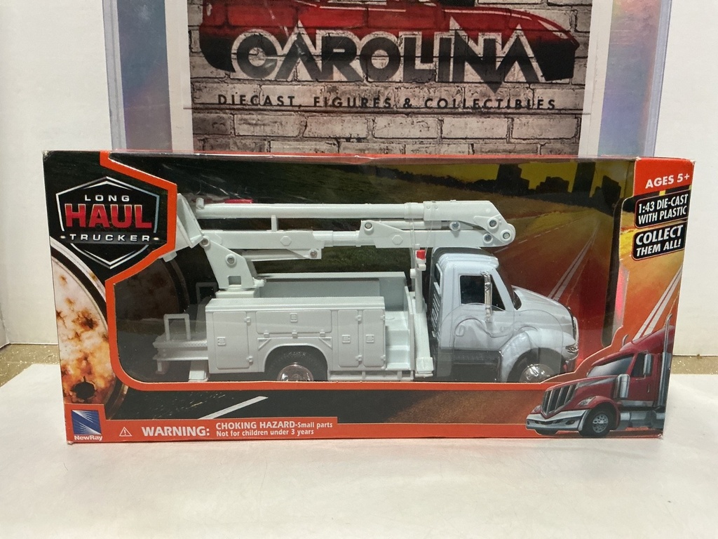 NEW RAY - LONG HAUL TRUCKER INTERNATIONAL 4200 DT466