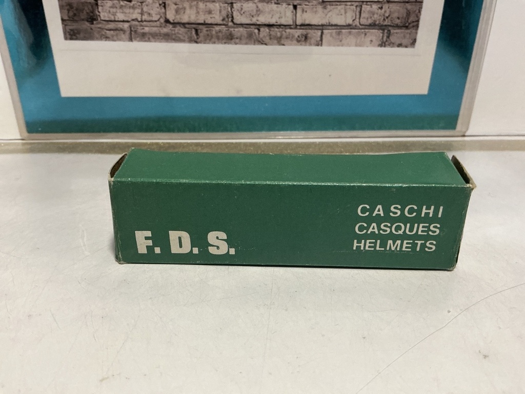 F.D.S HELMET MODEL - NO.2 CARLOS HEUTEMANN 1977 FERRARI