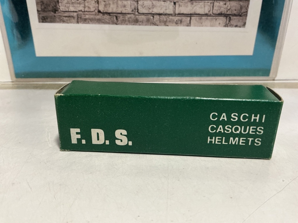 [009355] F.D.S HELMET - NO.21 JONES SHADOW ‘77