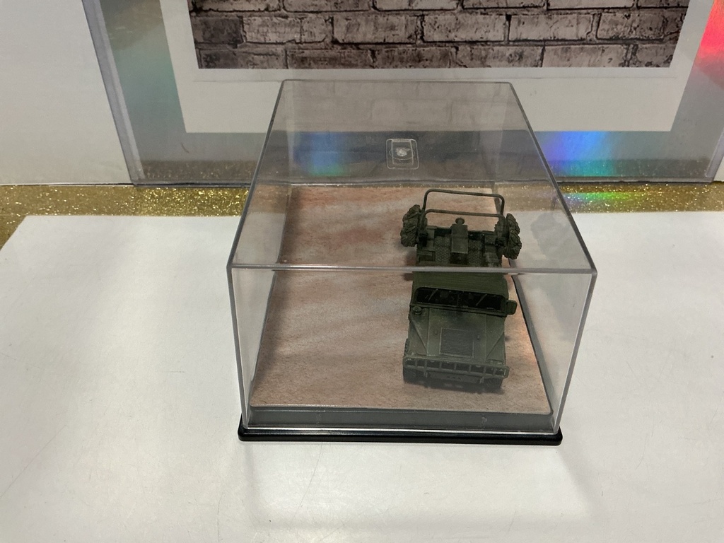 [100225] Dragon Models - M998 Cargo Truck US Army 1st Infantry Div, Iraq, Operation Iraqi
