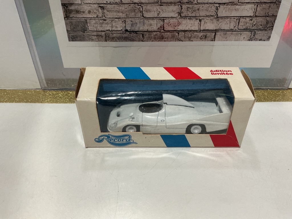 RECORD - PORSCHE 936 “LUI” NURBURGRING 81