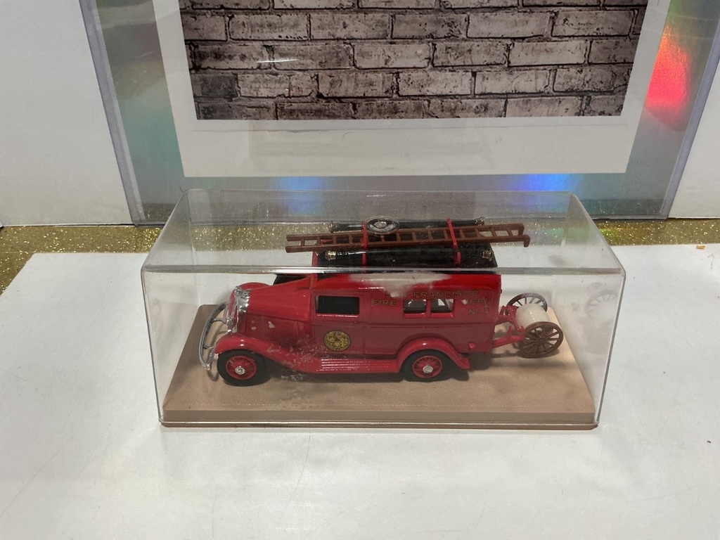 Eligor - 1934 Ford V8 Fire Service Van San Francisco Fire Department