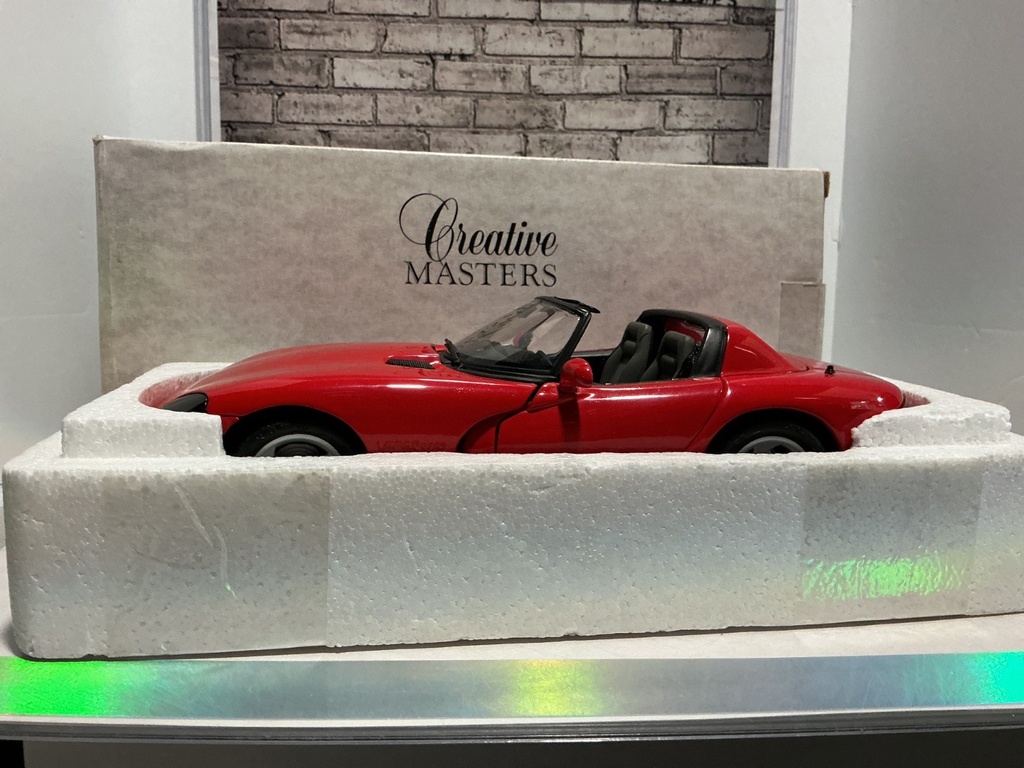 [100324] 1:20 CREATIVE MASTERS LTD DODGE VIPER RT/10