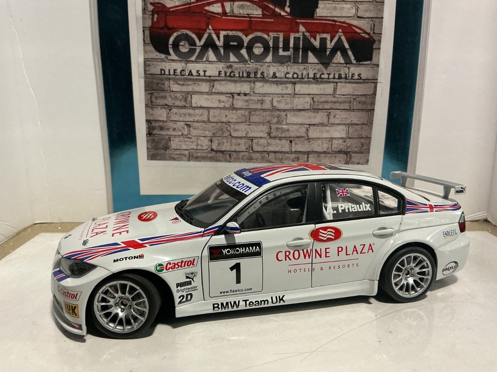 [117180.] 1:18 AUTO ART 2005 BMW 320SI E90 CROWN PLAZA #1
