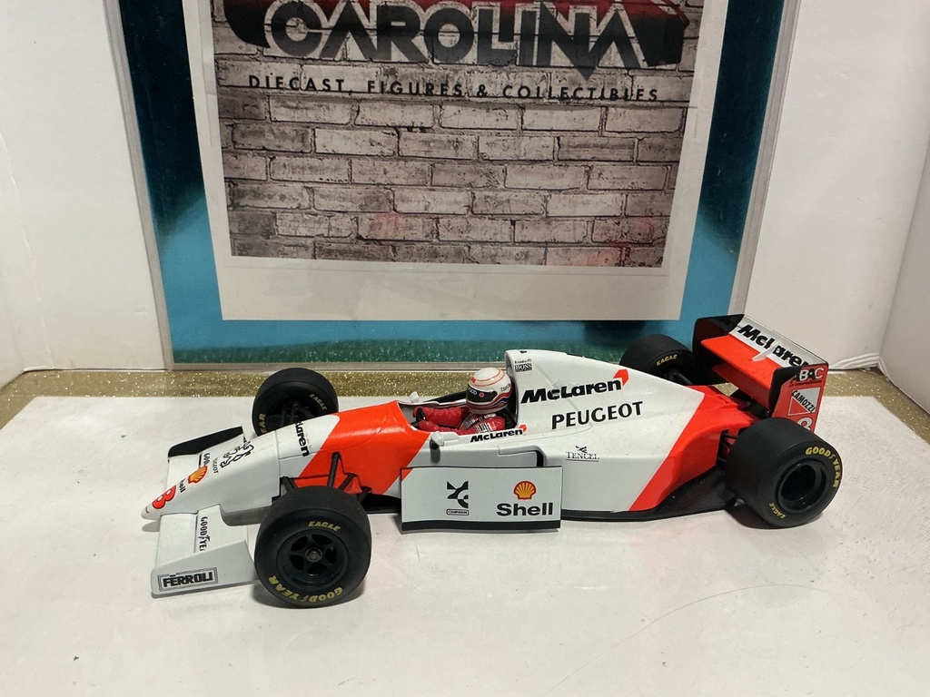 1:18 MINICHAMPS MCLAREN MP4/9 1994 D. COULTHORD R1