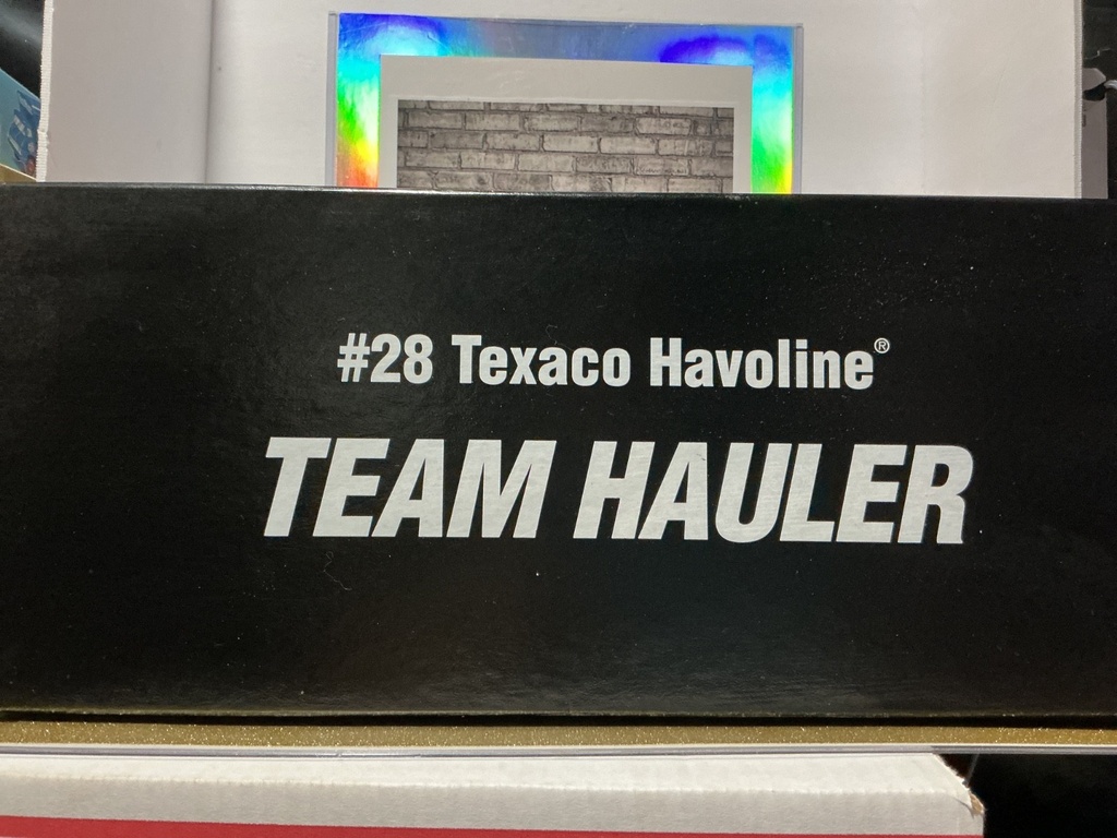 [101831] #28 TEXACO HAVOLINE TEAM HAULER - 1 of 7,500