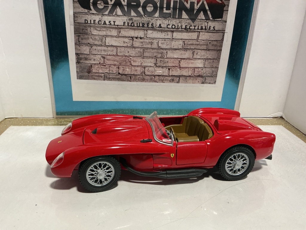 1:18 HOTWHEELS 1958 FERRARI 250 TESTA ROSSA RED ON TAN