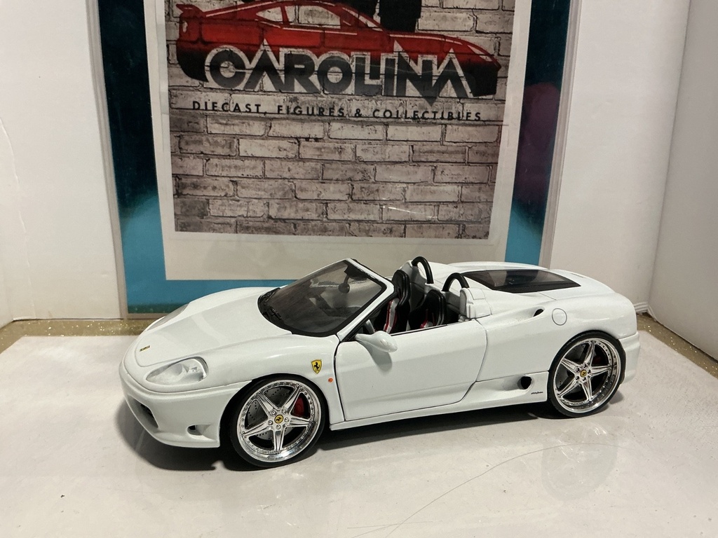 1:18 HOTWHEELS WHIPS FERRARI 360 SPIDER WHITE ON BLACK/WHITE