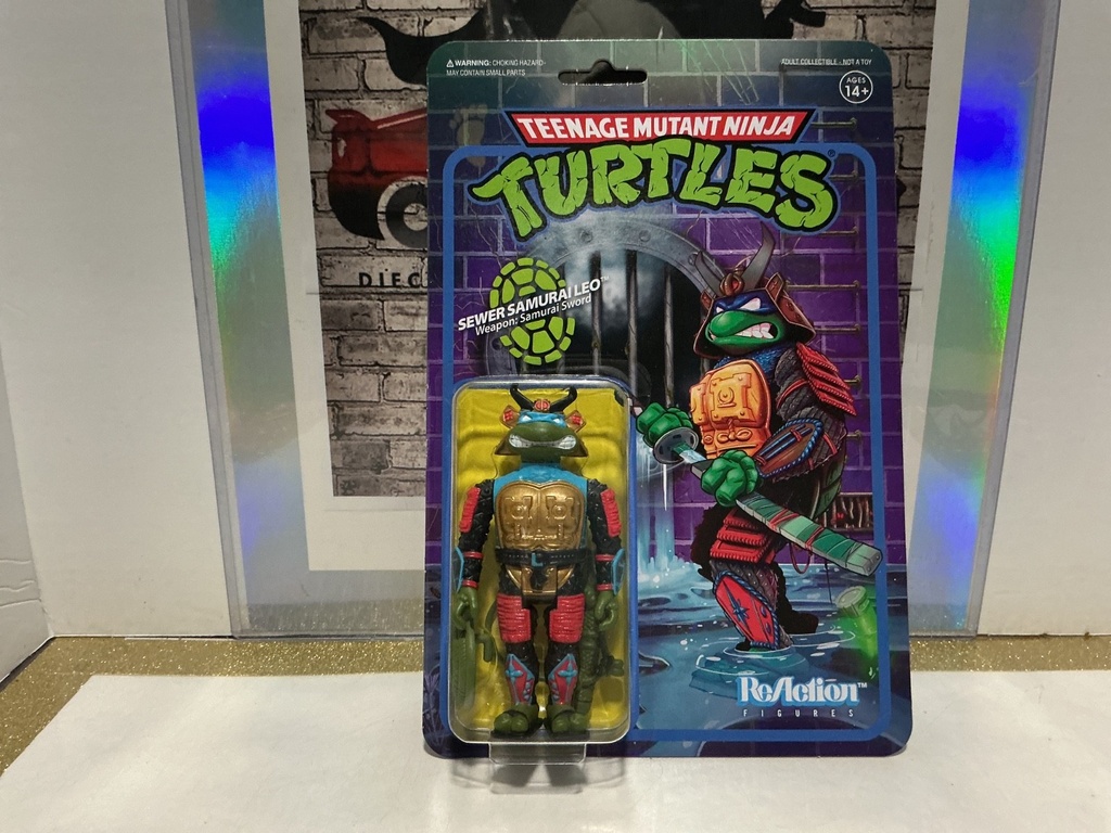 SUPER7 - TMNT SEWER SAMURAI LEO