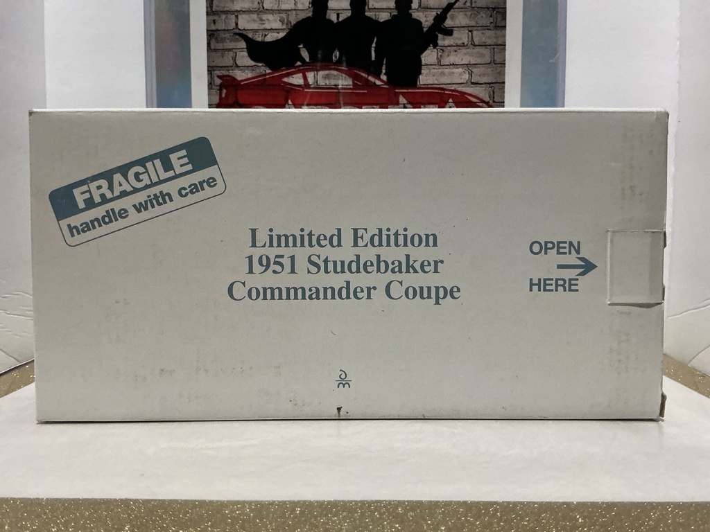 [103467] DANBURY MINT - LIMITED EDITION 1951 STUDEBAKER COMMANDER COUPE