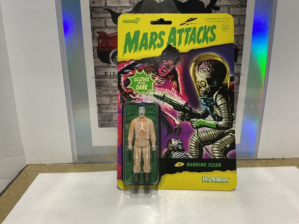 SUPER7 - MARS ATTACKS: GLOWIN THE DARK [BURNING FLESH] COLLECTIBLE