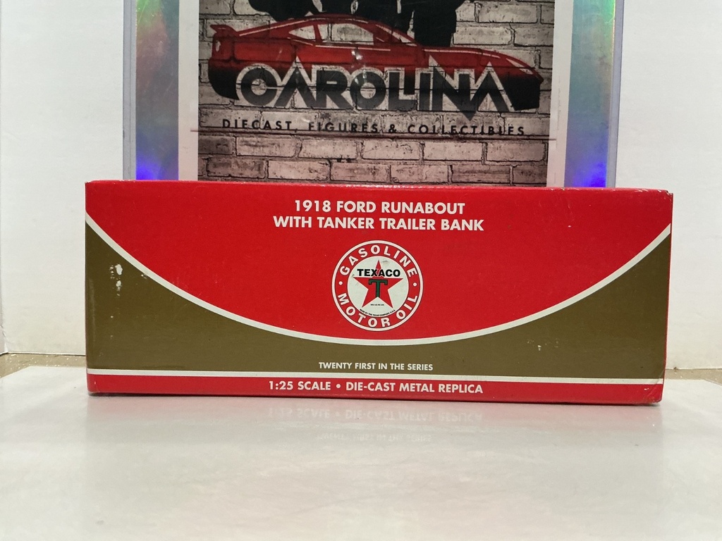 ERTL COLLECTIBLES 1/25 SCALE - 1918 FORD RUNABOUT WITH TANKER TRAILER BANK