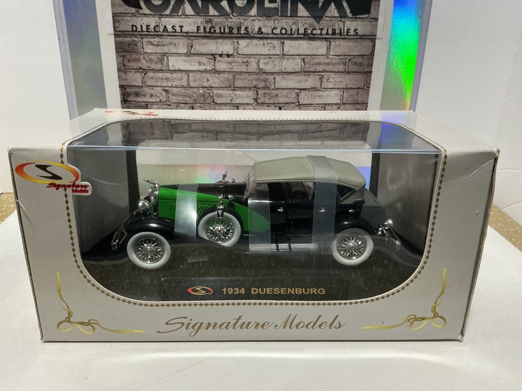 SIGNATURE MODELS - 1934 DUESENBURG