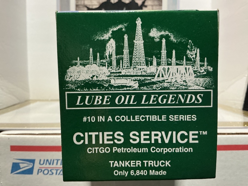 CITGO CITY SERVICES - 1:87 #10 IN SERIES TANKER TRUCK  [ONLY 6,840 MADE]
