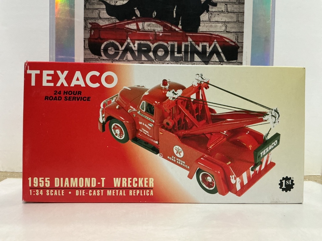 FIRST GEAR - TEXACO 24 HOUR ROAD SERVICE - 1955 DIAMOND T WRECKER