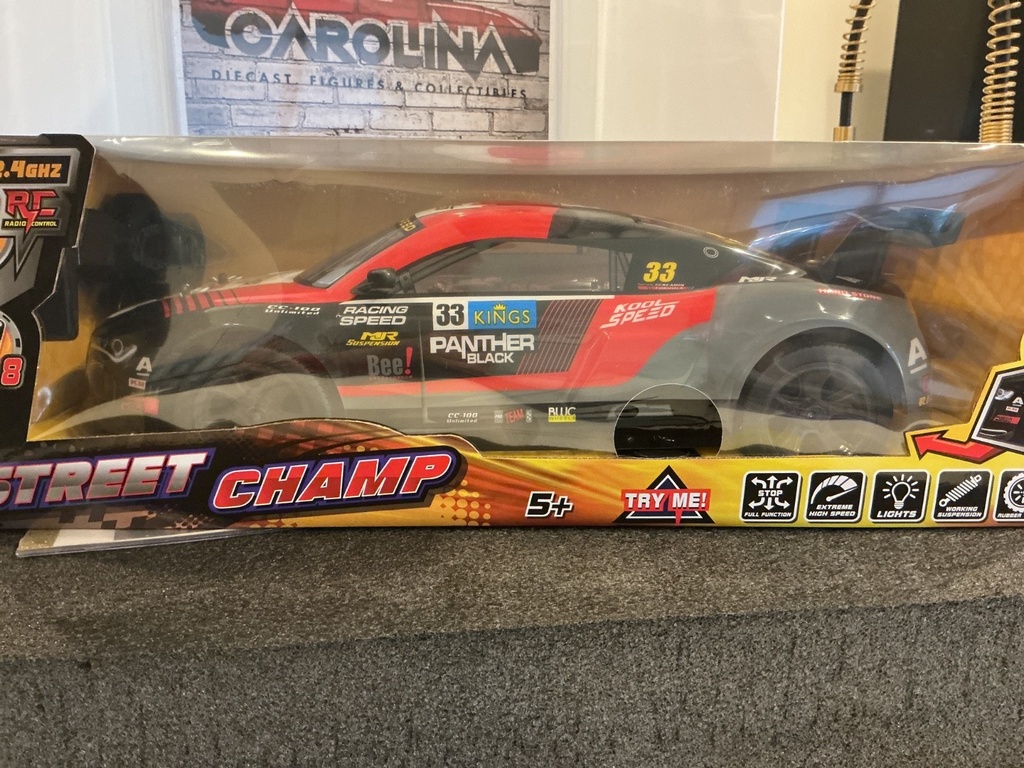 1/12 STREET CHAMP RC CAR PANTHER BACK # 33 W/WORKING LIGHTS