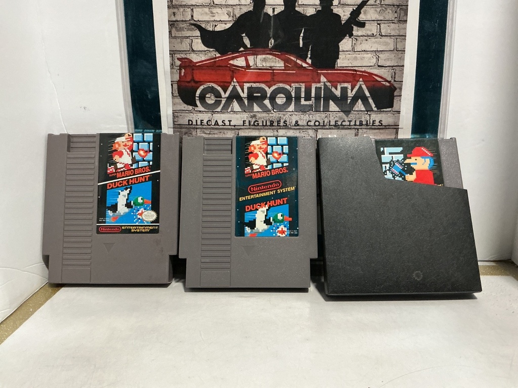 2X  SUPER MARIO BROS. DUCK HUNT NES SYSTEM AND WRECKING CREW NES SYSTEM W/SLEEVE
