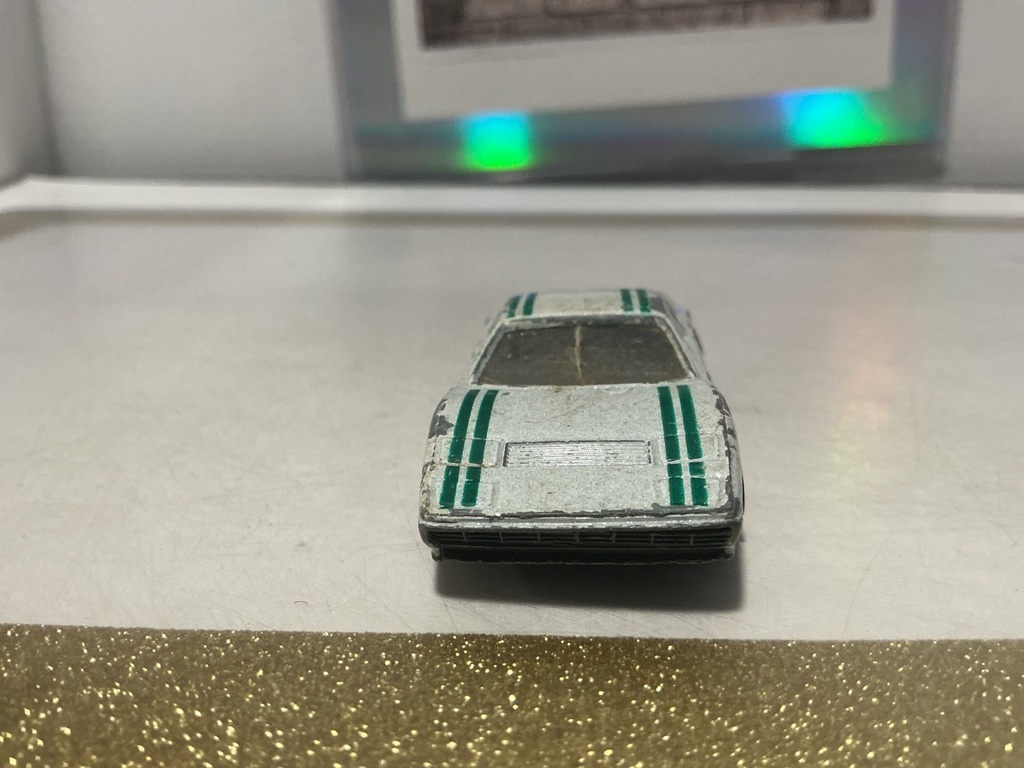 [009969] 1/64 YATMING VINTAGE FERRARI 308 GTB