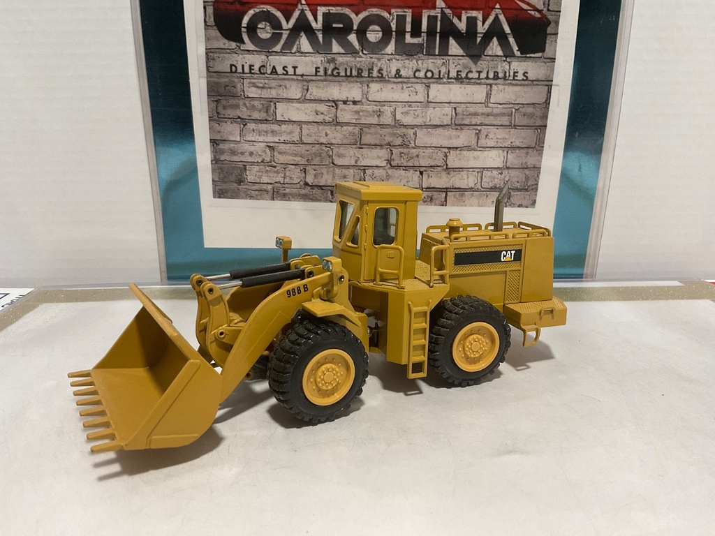 [009925] 1/50: NZG #167 CATERPITLAE 988B WHEEL LOADER