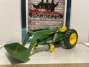 1/16:ERTL JOHN DEERE 2440 2WD TRACTOR WITH LOADER PARYS JUNKYARD TRACTOR