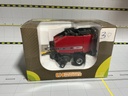 1/32 UNIVERSAL  HOBBIES MASSEY FERGUSON 169 V ROUND BALER  { DISPLAYED}