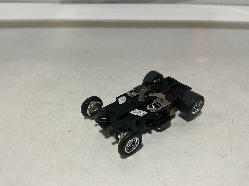 [010925] JOHNNY LIGHTNING PLAYING MANTIS X TRACTION SLOT CAR ONLY #8