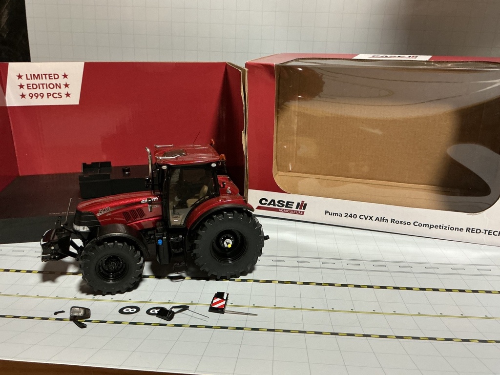 1/32 UNIVERSAL HOBBIES PUMA 240 CVX ALFA ROSSO  RED  {DISPLAYED,BROKEN PIECES }.