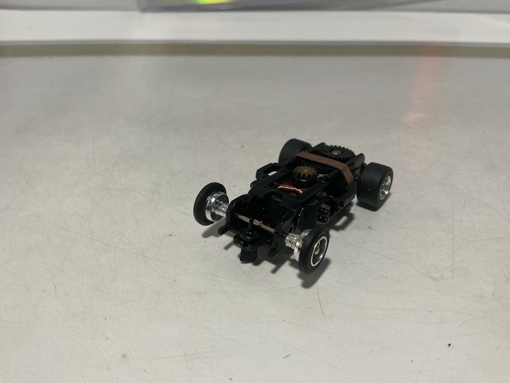 [010933] JOHNNY LIGHTNING PLAYING MANTIS X TRACTION SLOT CAR ONLY #16