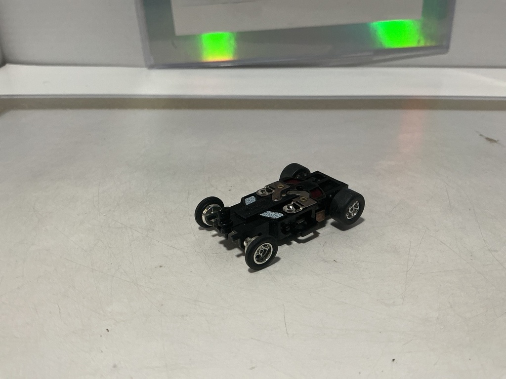 [010938] JOHNNY LIGHTNING PLAYING MANTIS X TRACTION SLOT CAR ONLY #21