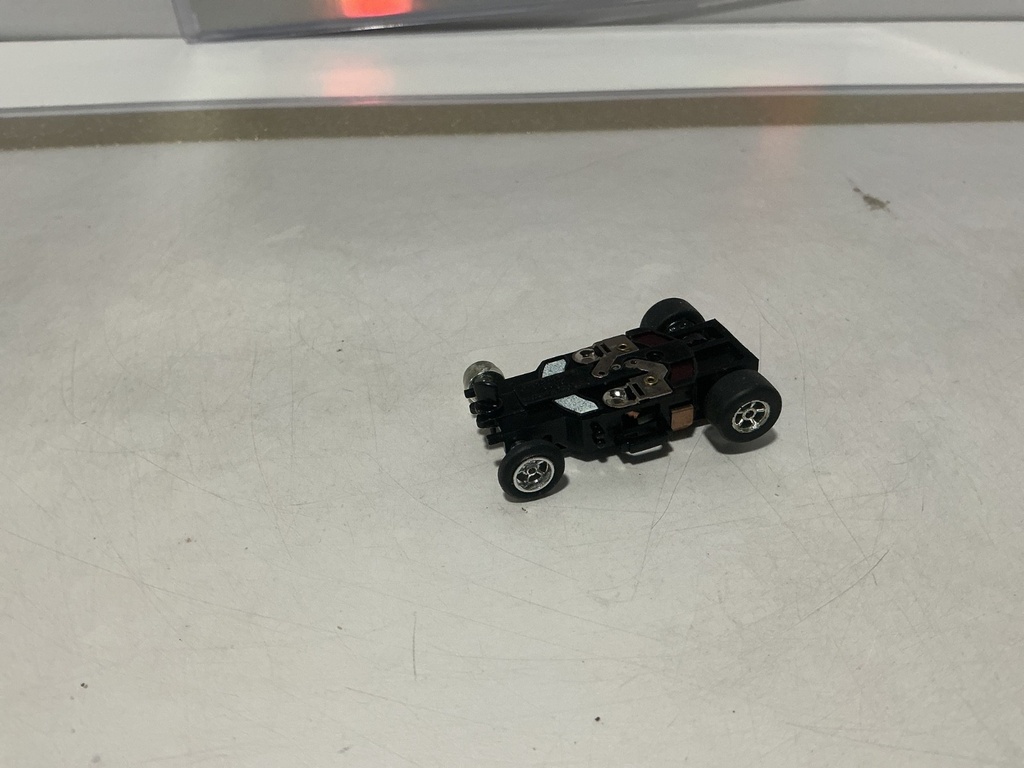 [010941] JOHNNY LIGHTNING PLAYING MANTIS X TRACTION SLOT CAR ONLY #24