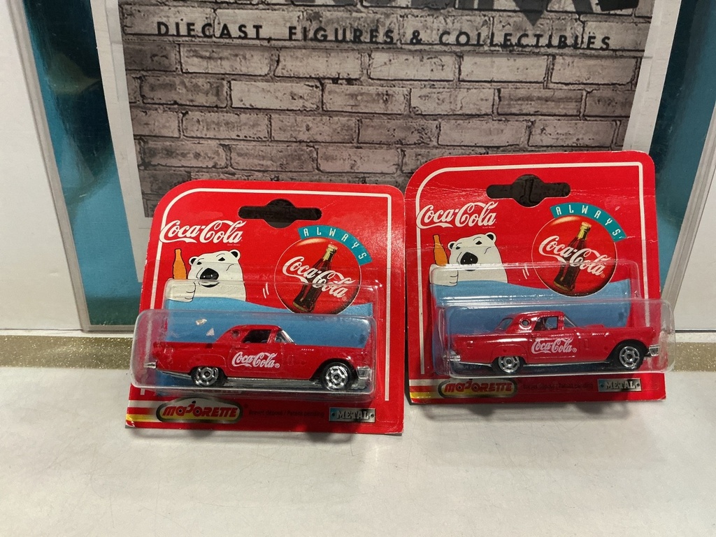 1/64 - COCA-COLA/MAJORETTE 200 SERIES - FORD THUNDERBIRD 57 TWO PIECE SET
