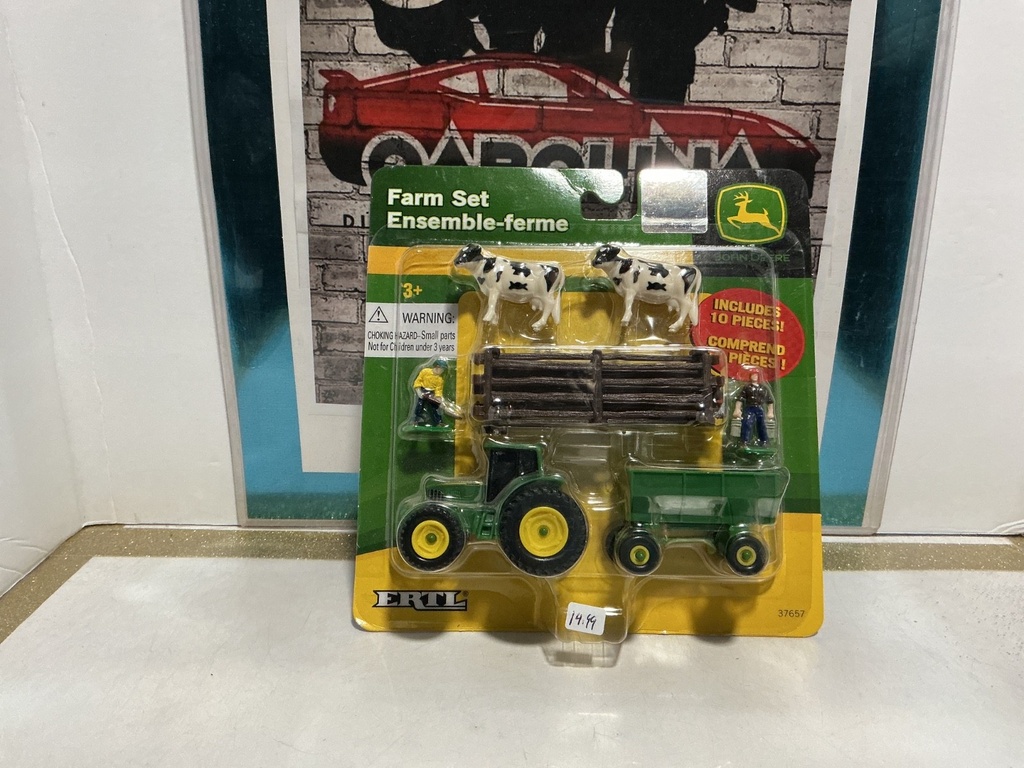 1/64 SCALE - JOHN DEERE/ERTL FARM SET - ENSEMBLE-FERME