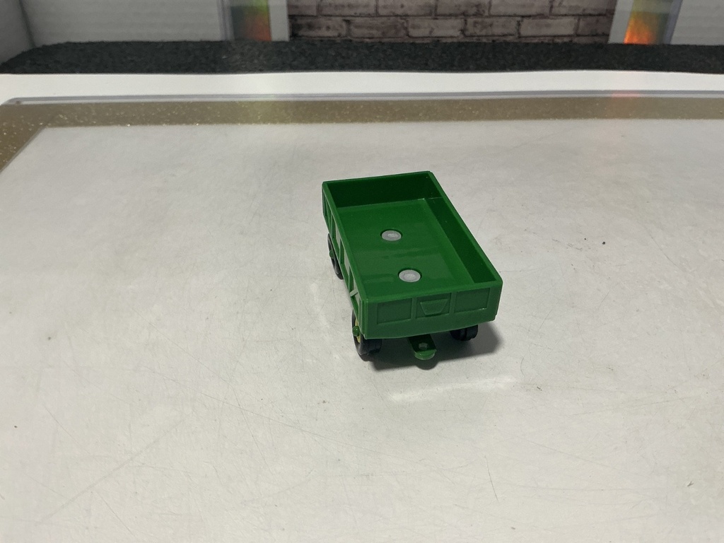 [110426] 1:64 ERTL JOHN DEERE WAGON [NO BOX]