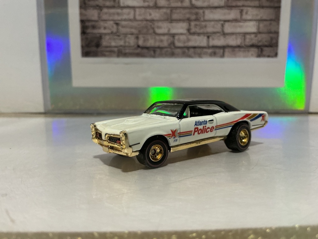 [103344] 1/64 SCALE HOTWHEELS PONTIAC GTO 1967 ALANTA POLICE