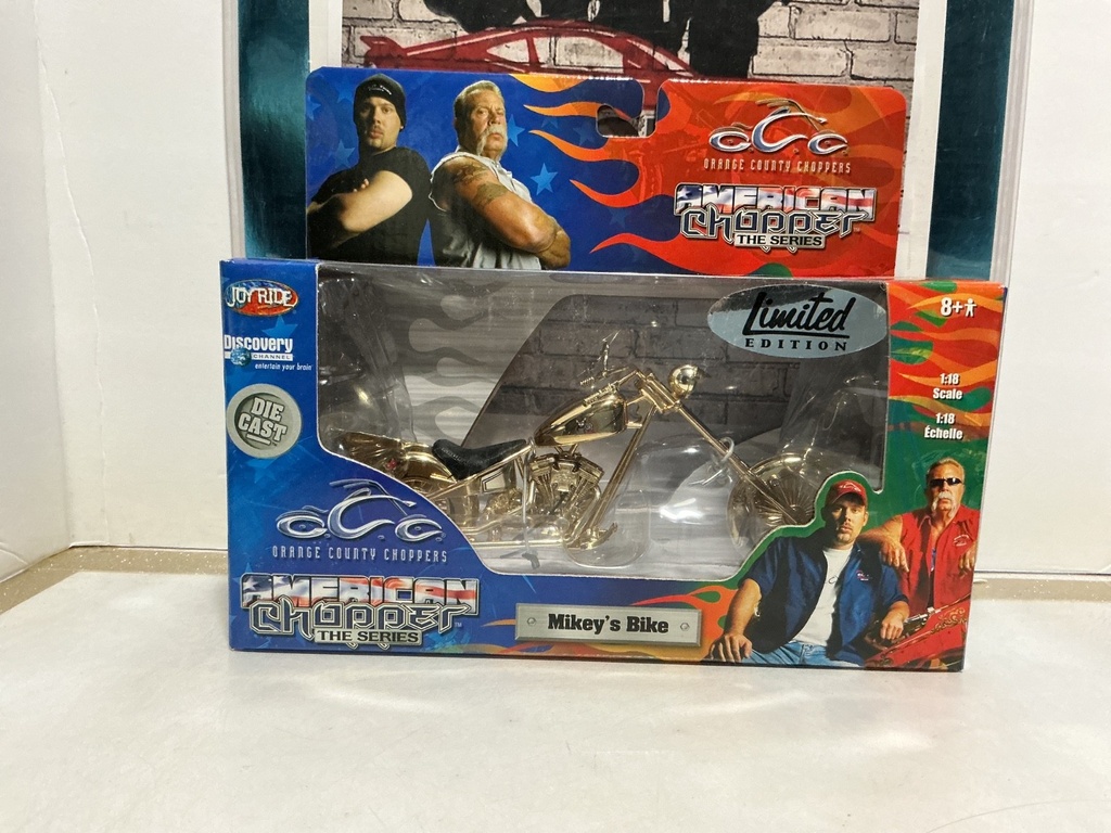 [009187] 1/18 SCALE O.C.C. CHOPPERS - MIKEY’S BIKE [LIMITED EDITION] SCUFF ON BOX