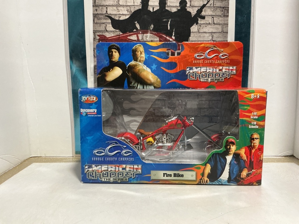 [009182] 1/18 SCALE O.C.C. CHOPPERS - FIRE BIKE SCUFF ON BOX