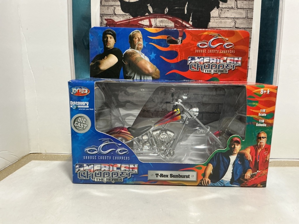 1/18 SCALE O.C.C. CHOPPERS - T-REX SUNBURST SCUFF ON BOX