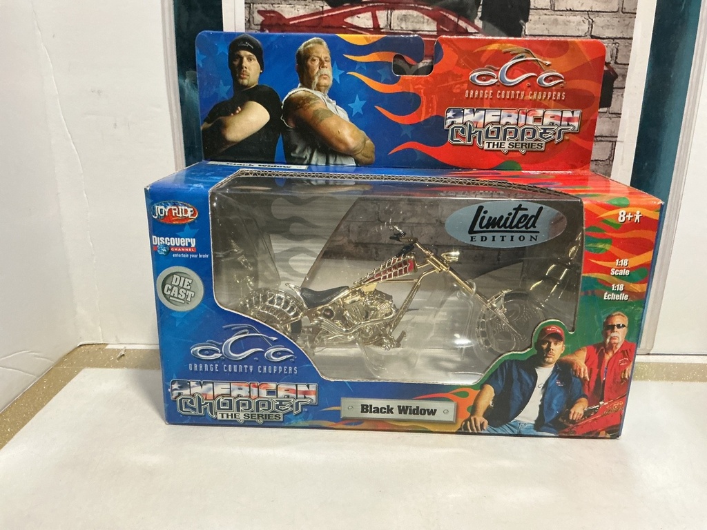 1/18 SCALE O.C.C. CHOPPERS - BLACK WINDOW LIMITED EDITION [GOLDEN]