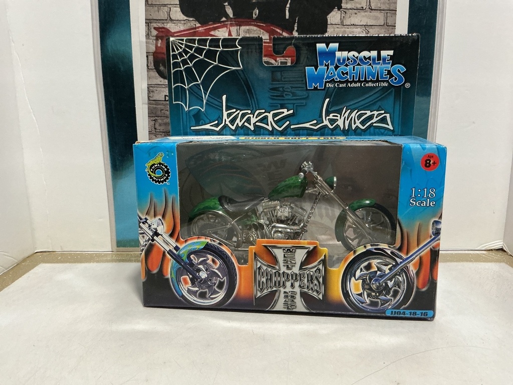 1/18 SCALE WEST COAST CHOPPERS- DIABLO SOFT TAIL SCUFF ON BOX