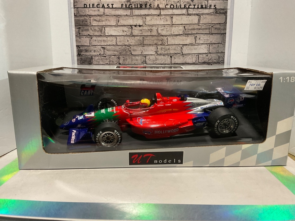 1:18 UT MODELS 1998 Mauricio Gugelmin #17 Hollywood Reynard 981 PLASTIC DAMAGED