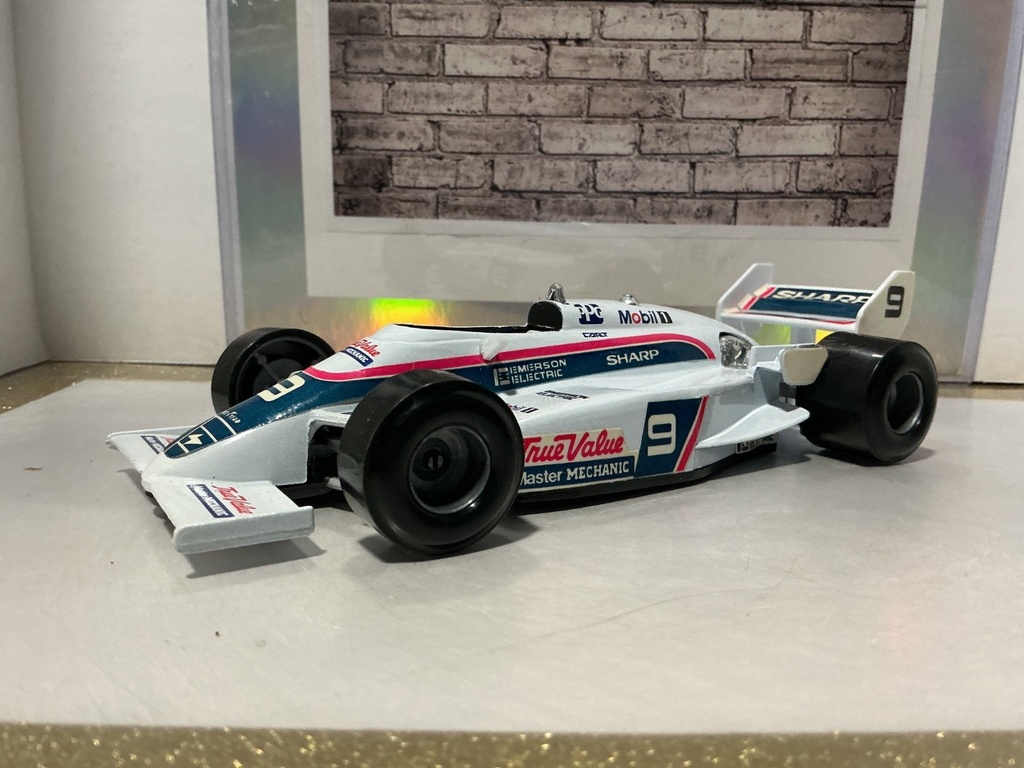 1/24 [MADE IN HONG-KONG] - March 85C IndyCar