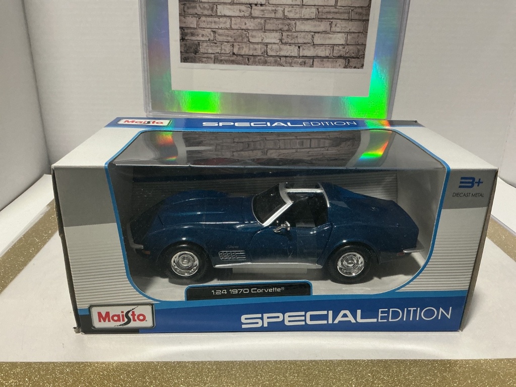 1/24 1970 CORVETTE SPECIAL EDITION  [BLUE ON BLACK]