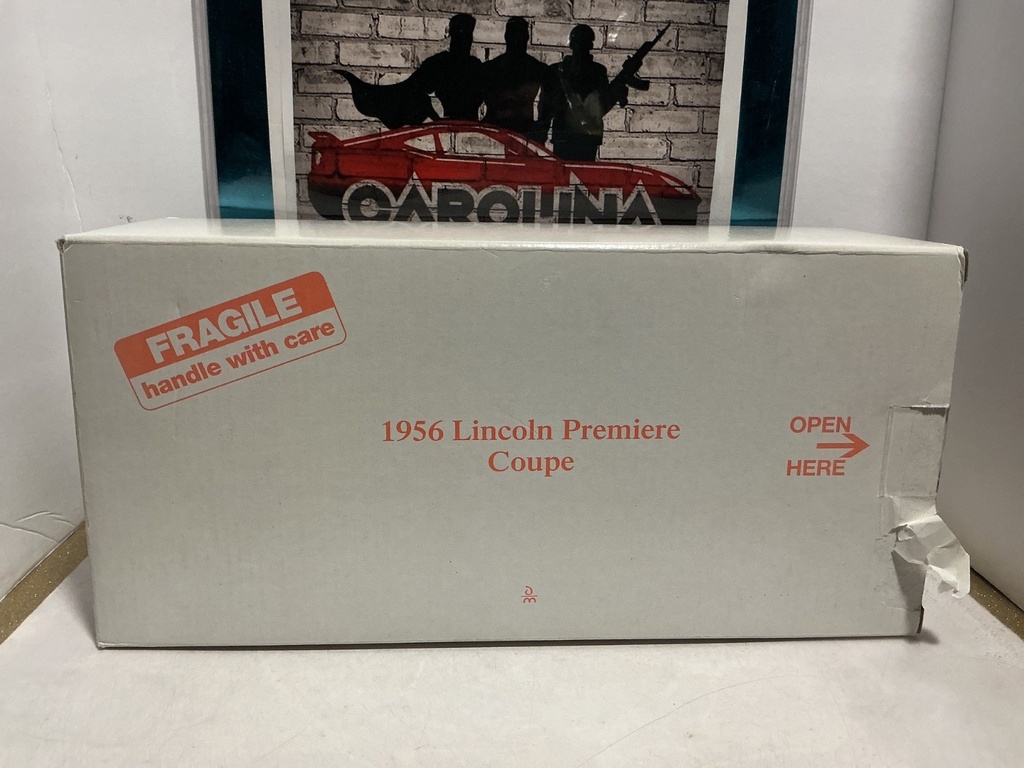 1/24 DANBURY MINT [PINK] 1956 LINCOLN PREMIERE COUPE