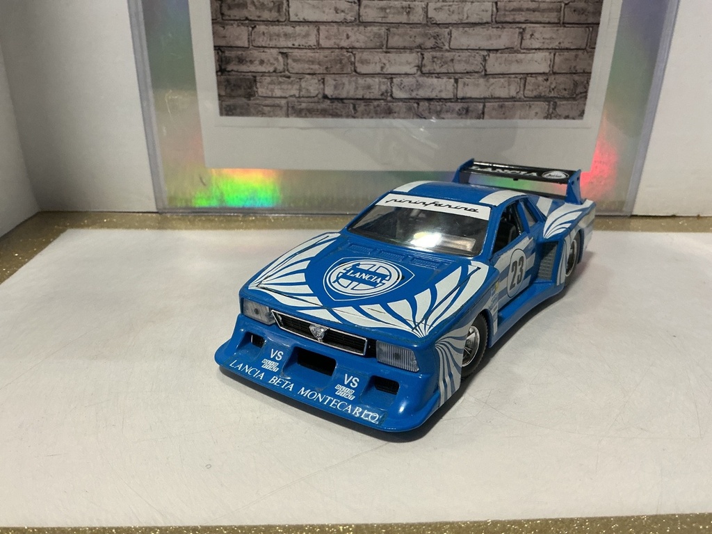 1/24 BURAGO - LANCIA BETA MONTECARLO