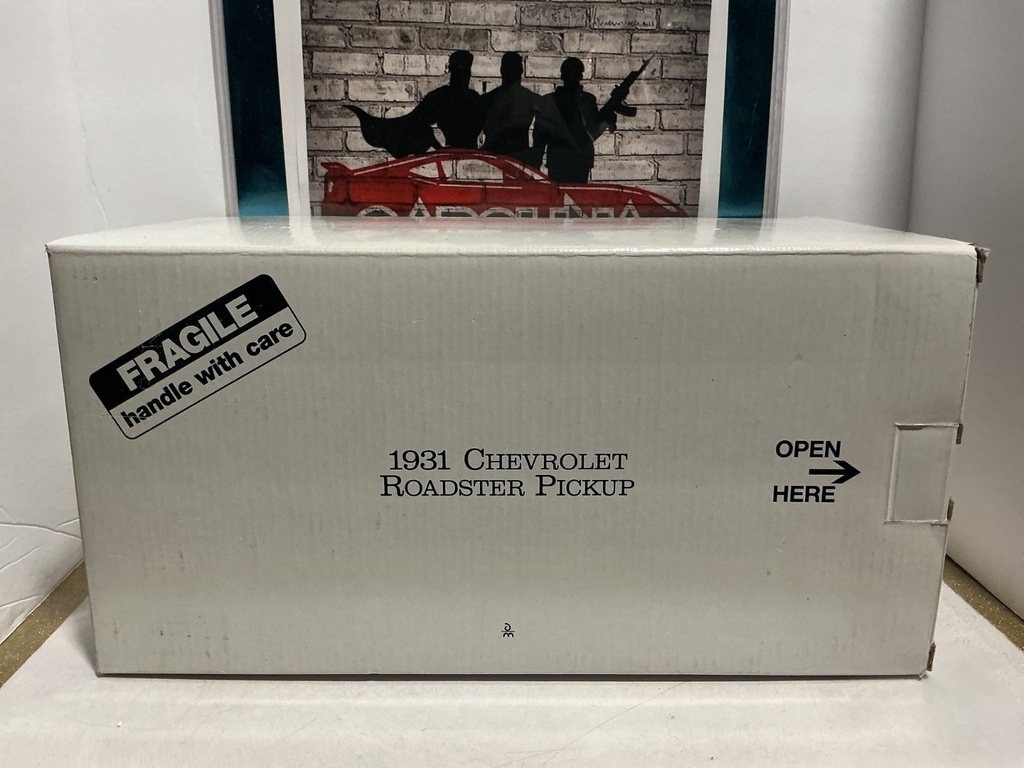 1/24 DANBURY MINT [BLACK] 1931 CHEVROLET ROADSTER PICKUP
