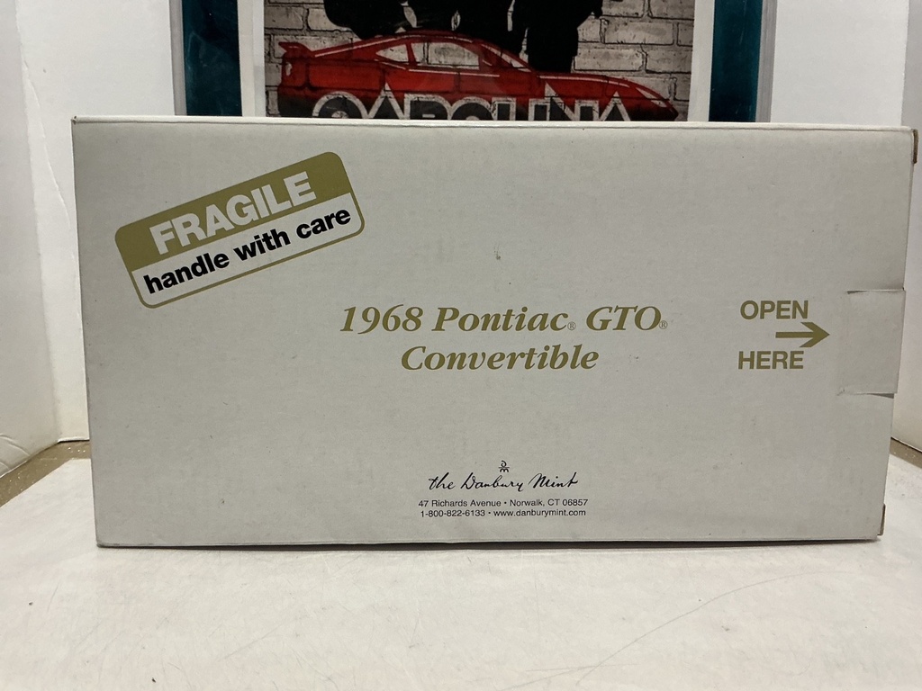 [110111] 1/24 DANBURY MINT 1968 PONTIAC GTO CONVERTIBLE