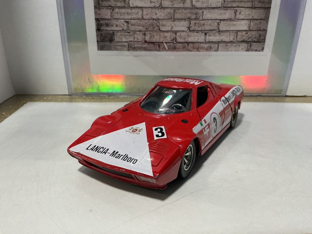 1/24 BBURAGO - LANCIA-MARLBORO [LANCIA STRATOS] #3 (PAINT ISSUES]