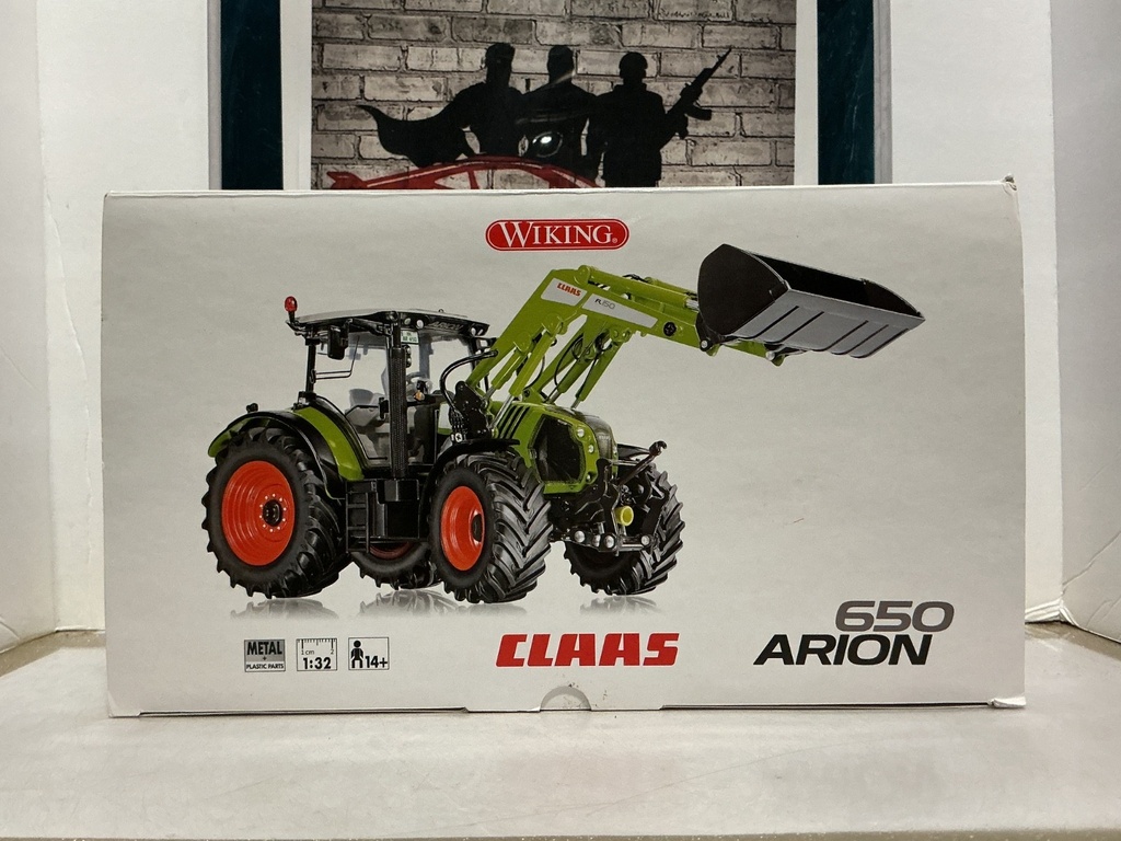 1:32 WIKING CLAAS 650 ARION